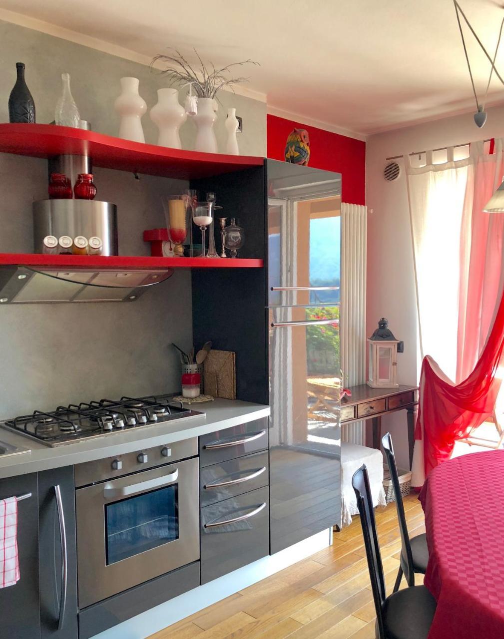 Tremezzina Appartamento Red & Grey Меццегра Экстерьер фото